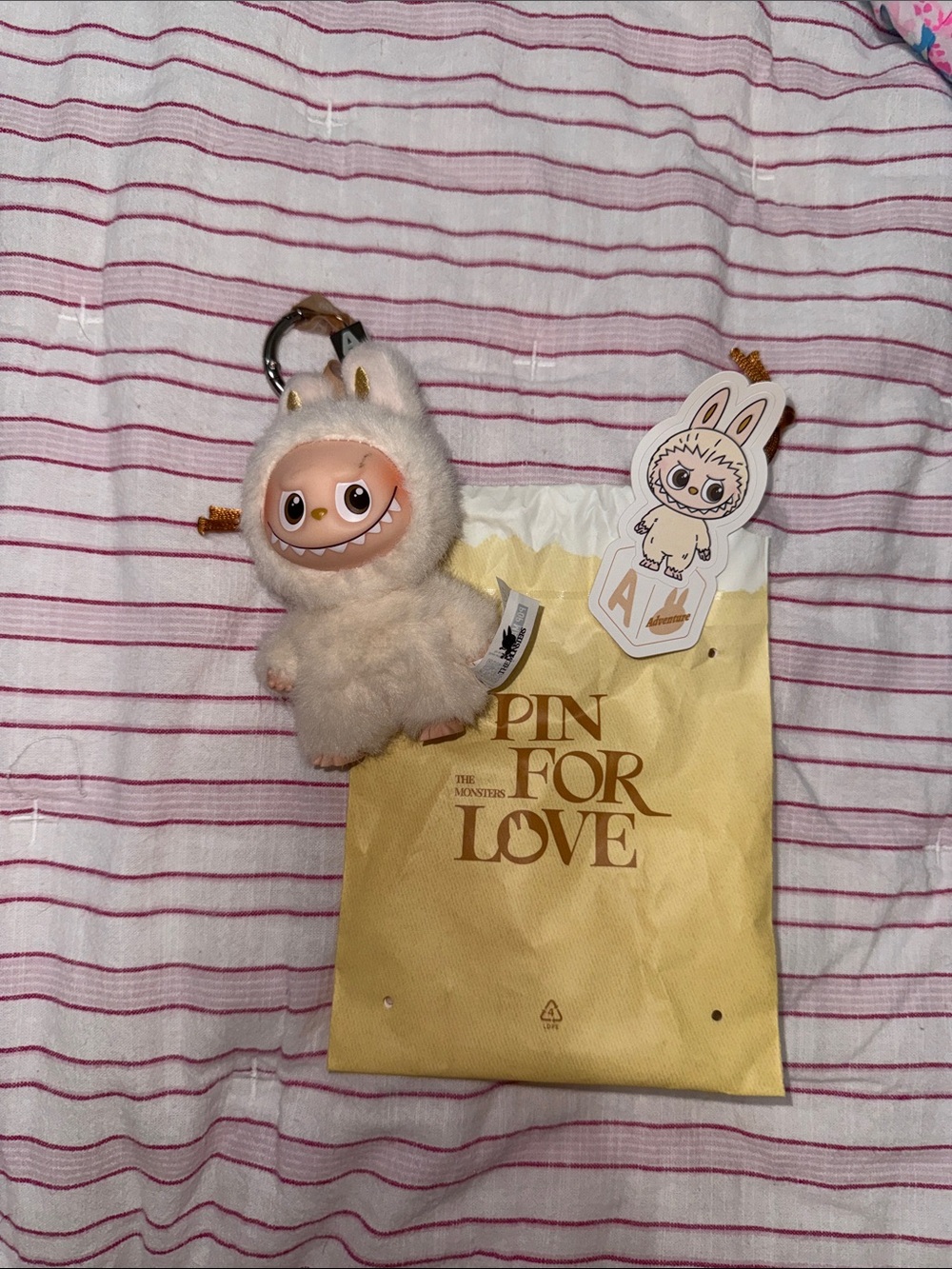 Labubu Pin for Love